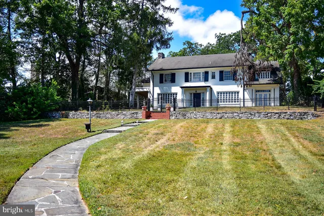 $699,000 | 939 The Terrace, Hagerstown, MD 21742