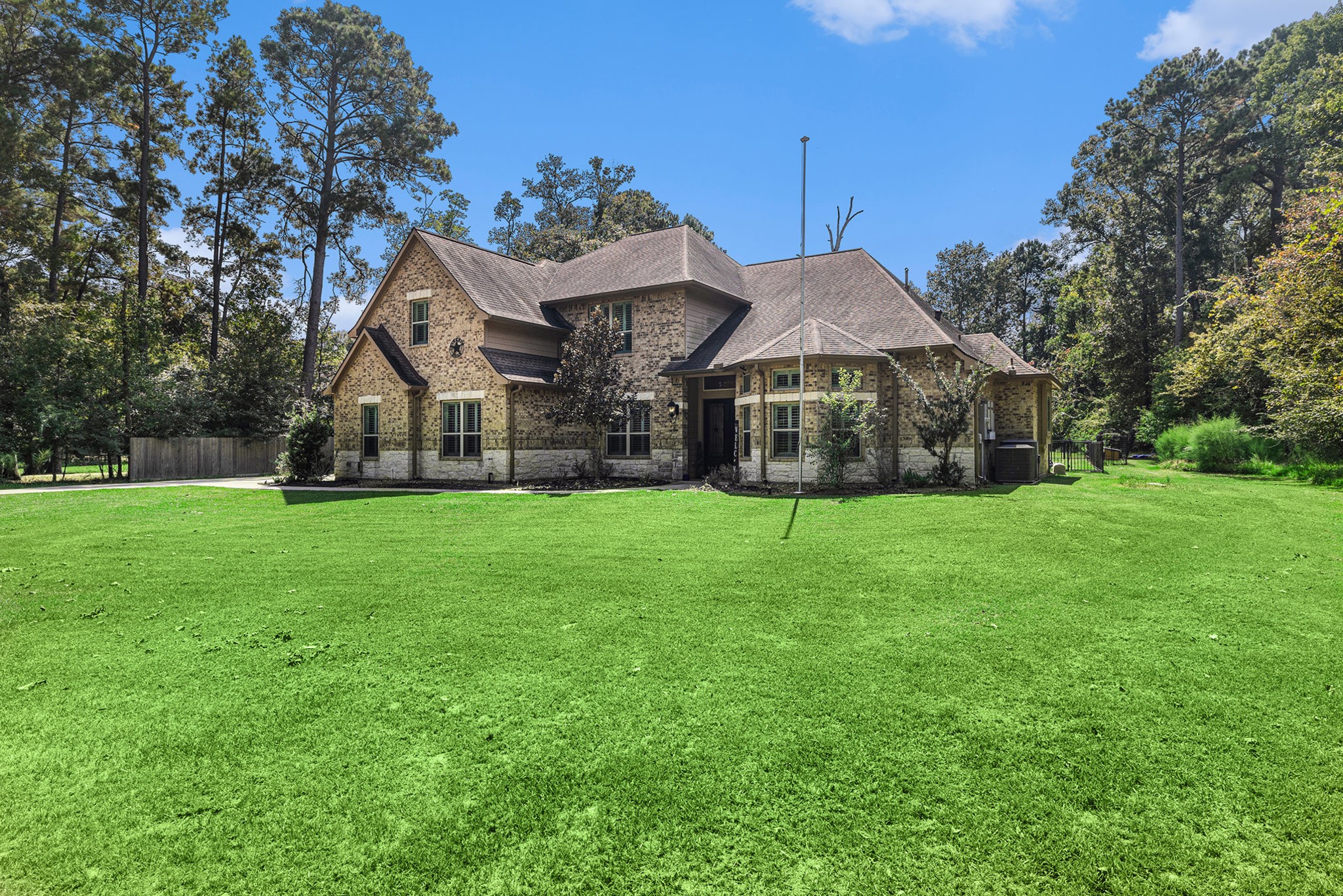 1018 Winchester Bend Huffman, TX 77336 - Photo 4 of 48