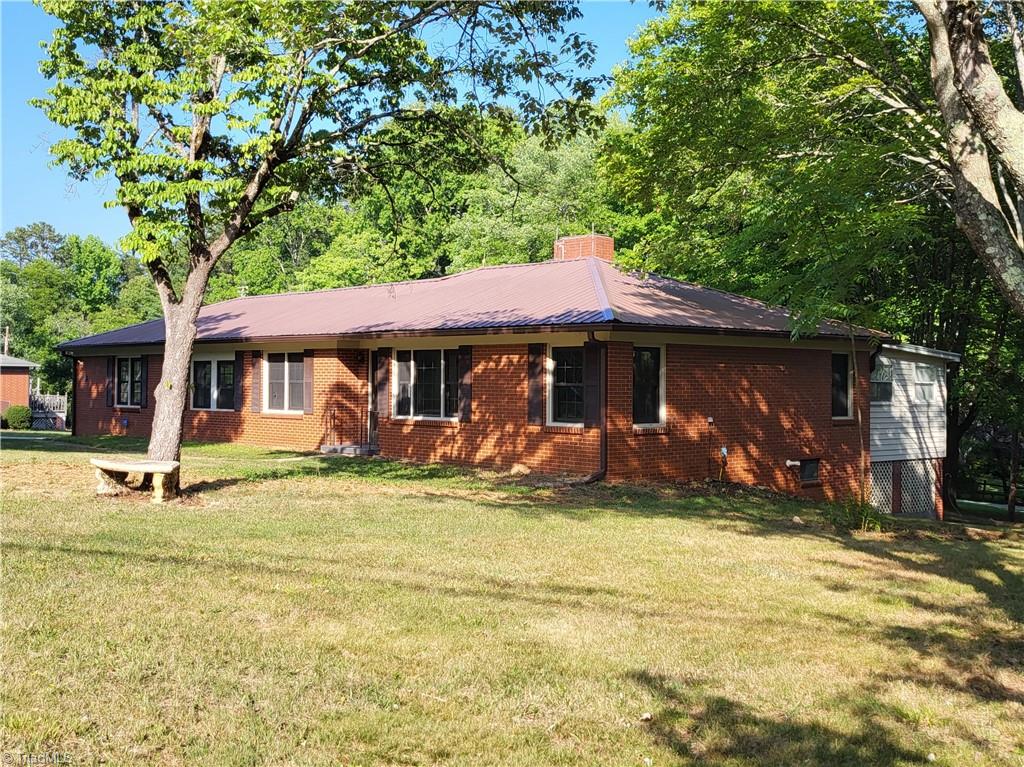 2678 Allred Road Lexington, NC 27292 - Photo 6 of 25