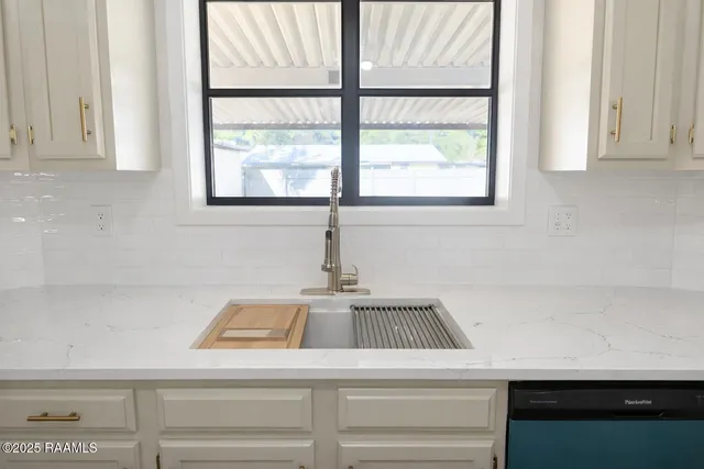 $199,000 | 100 Kerry Street, Baldwin, LA 70514