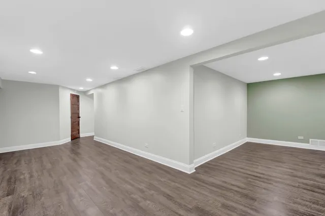 $615,000 | 332 South River Road, Naperville, IL 60540