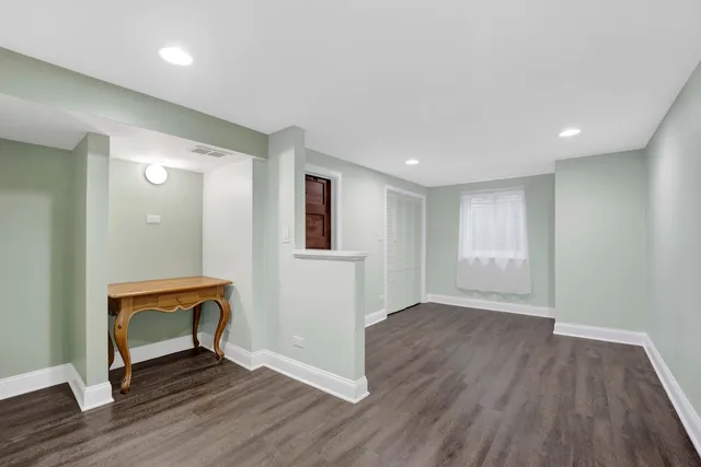 $615,000 | 332 South River Road, Naperville, IL 60540