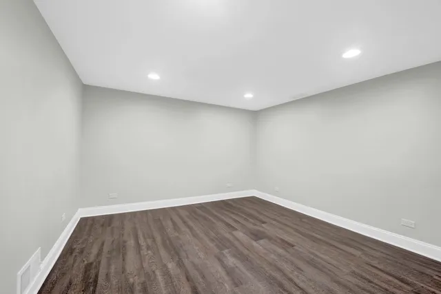 $615,000 | 332 South River Road, Naperville, IL 60540