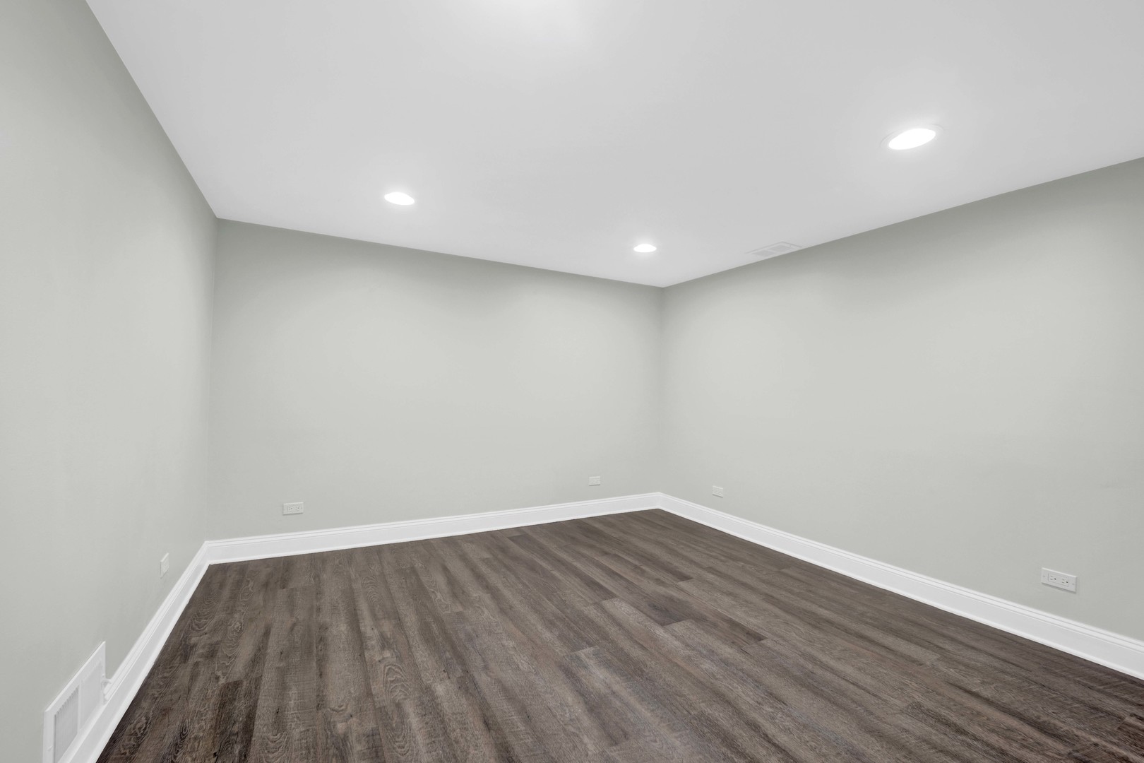 332 South River Road Naperville, IL 60540 - Photo 34 of 38