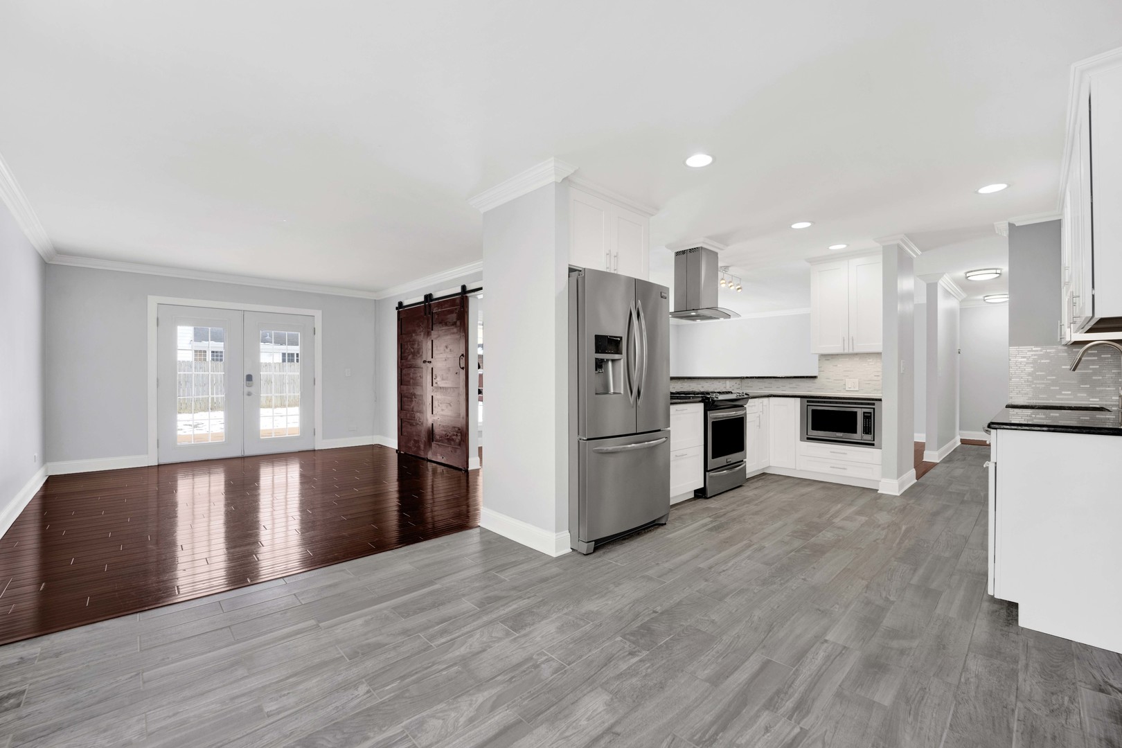 332 South River Road Naperville, IL 60540 - Photo 9 of 38