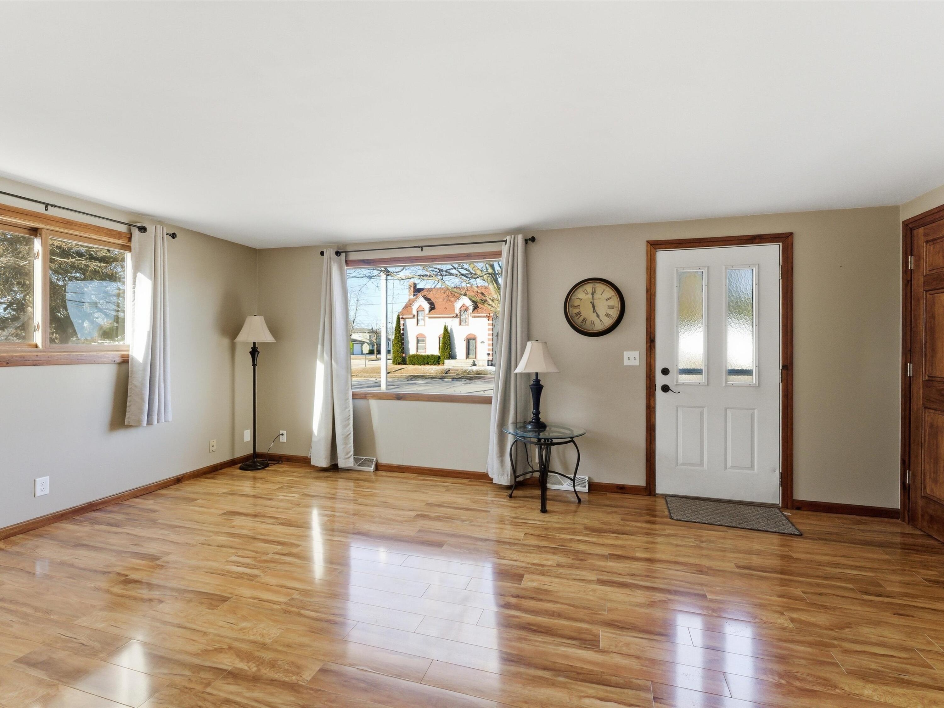 3605 Tannery Road Two Rivers, WI 54241 - Photo 11 of 24 Plenty of Natural light