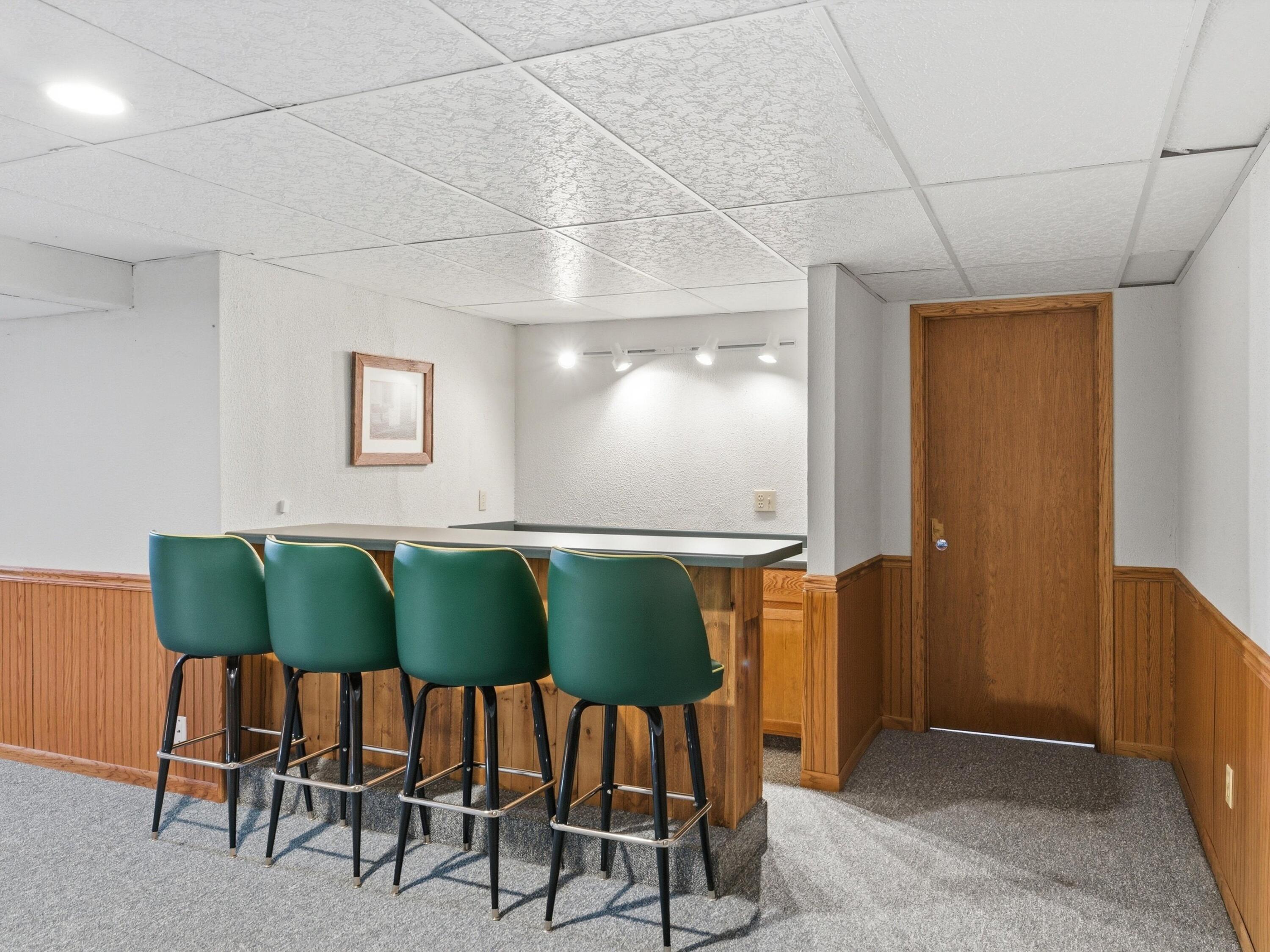 3605 Tannery Road Two Rivers, WI 54241 - Photo 21 of 24 Wisconsin Basement bar