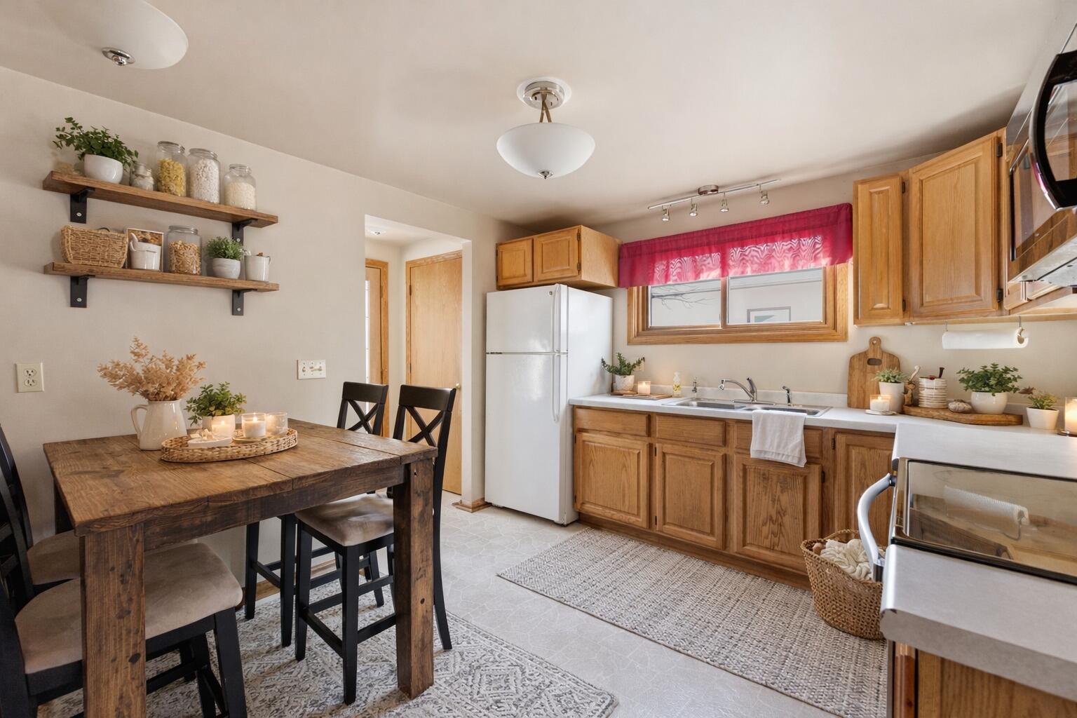 3605 Tannery Road Two Rivers, WI 54241 - Photo 2 of 24 Virtually Staged Eat-In Kitchen