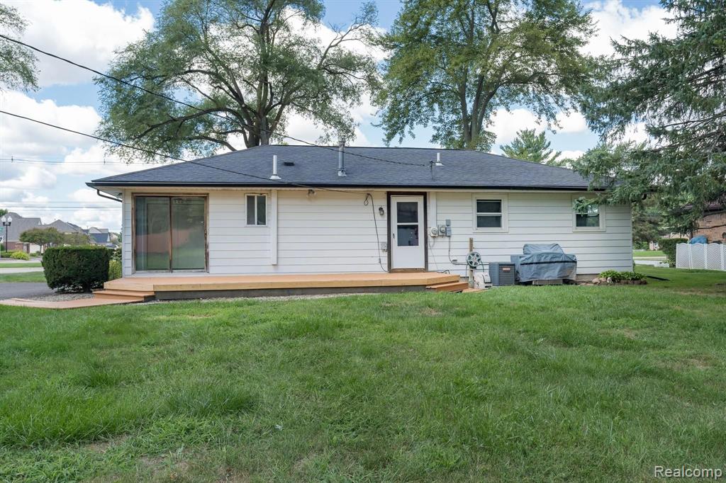 3409 Crooks Road Rochester Hills, MI 48309 - Photo 2 of 16