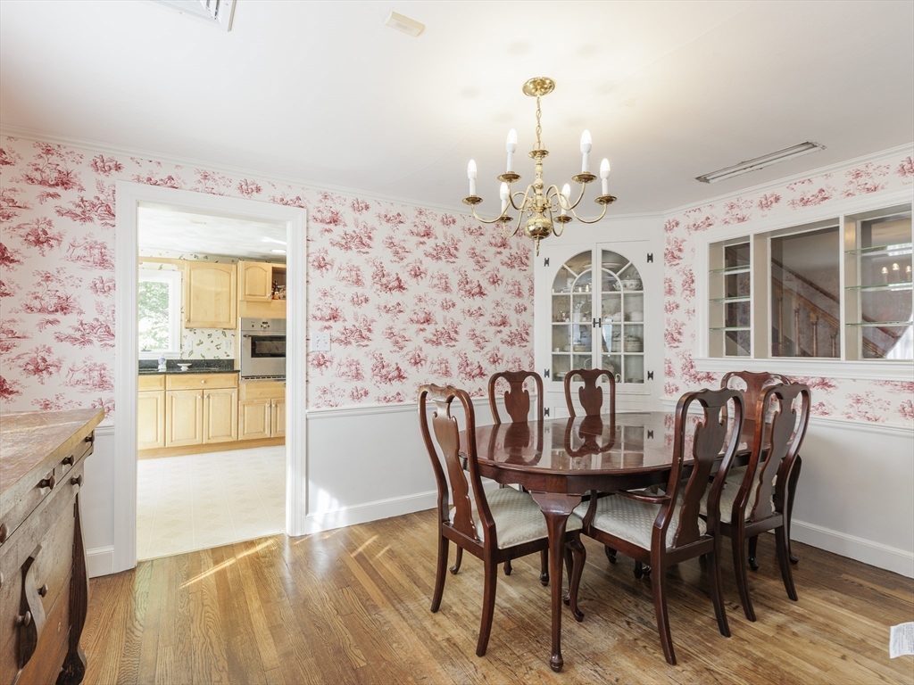 426 Conant Road Weston, MA 02493 - Photo 23 of 41