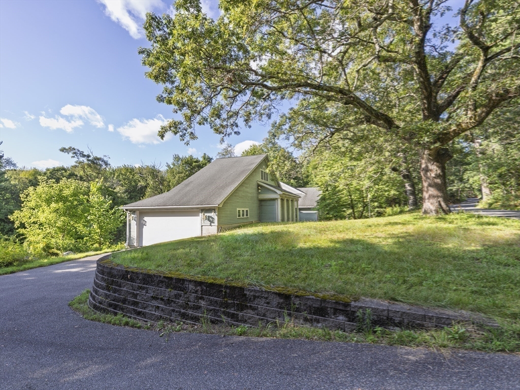 426 Conant Road Weston, MA 02493 - Photo 36 of 41