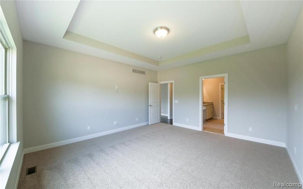 5487 Woodfall Road Clarkston, MI 48348 - Photo 14 of 21