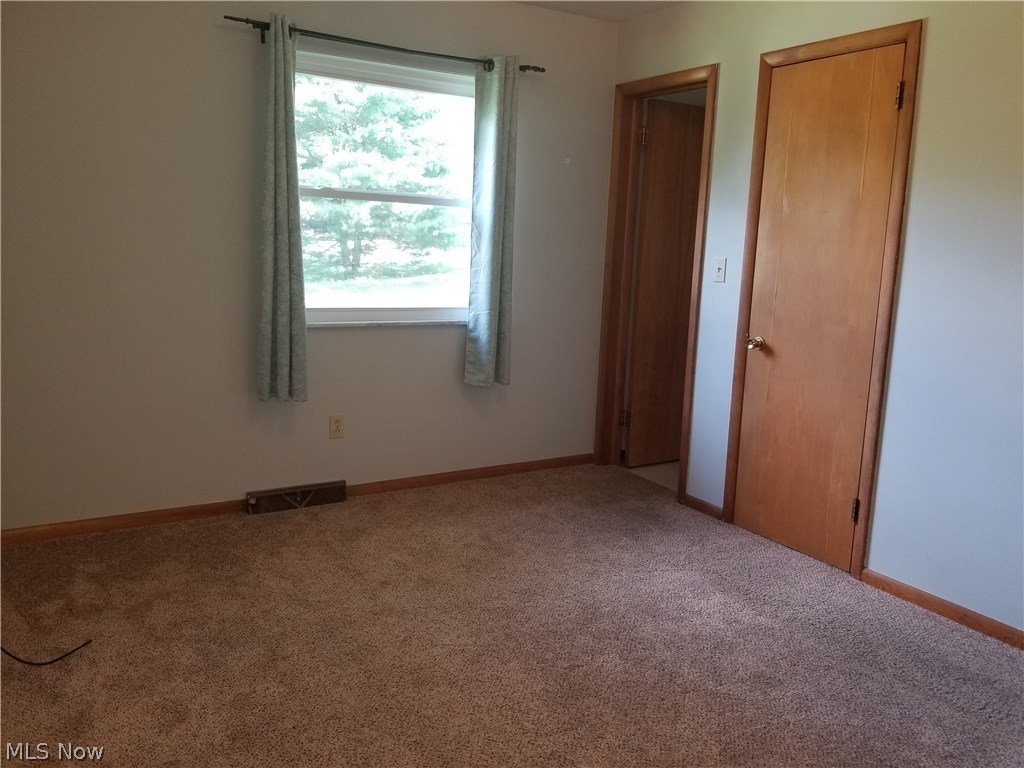 4623 Venus Road Uniontown, OH 44685 - Photo 11 of 15 Gallery Image 11