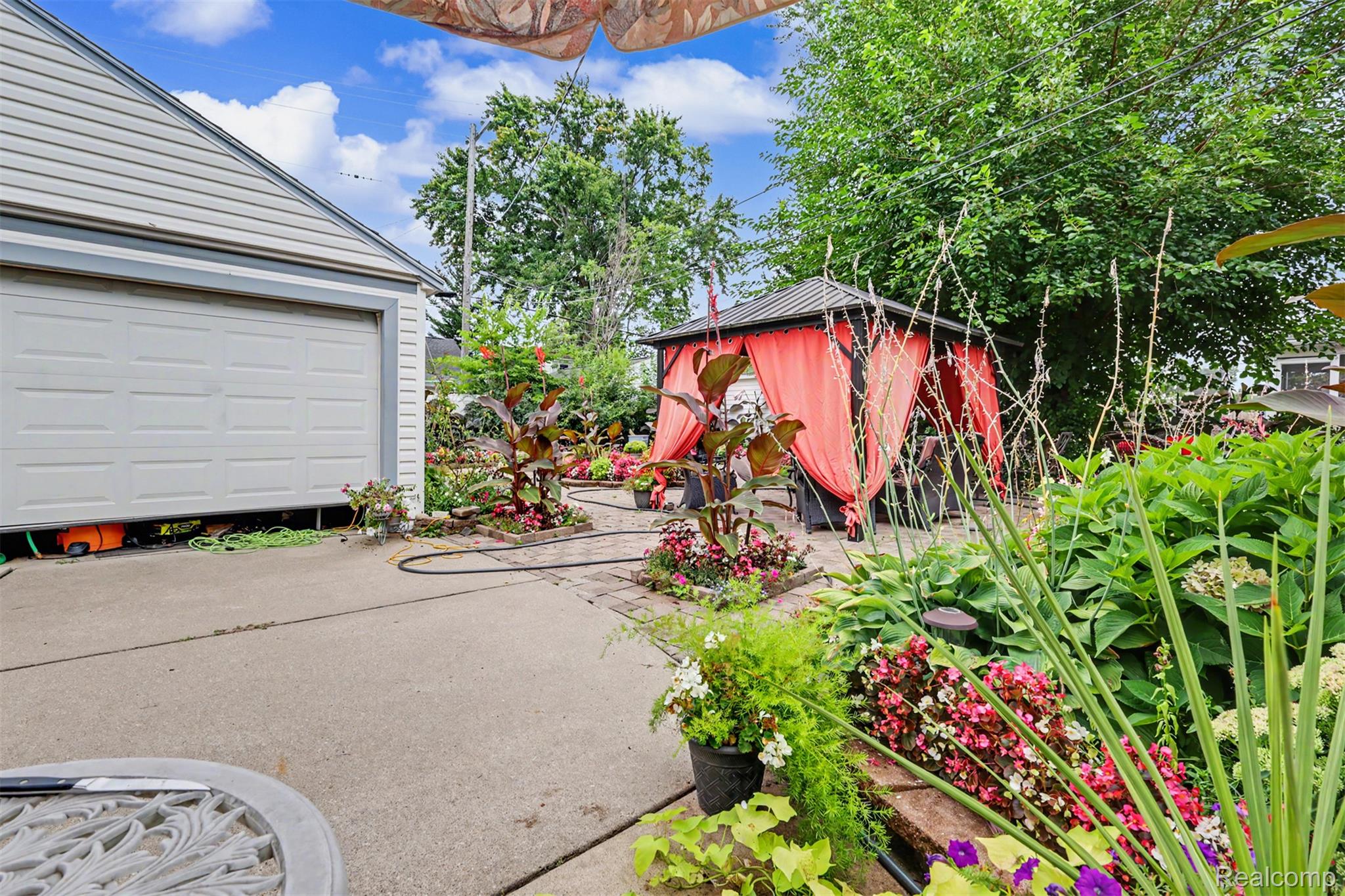 1772 North Gulley Road Dearborn, MI 48128 - Photo 30 of 30 33.jpg