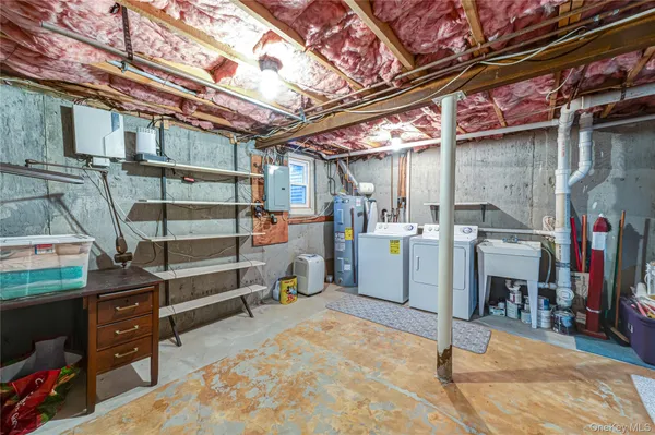 $525,000 | 195 North Centre Avenue, Unit 25, Rockville Centre, NY 11570