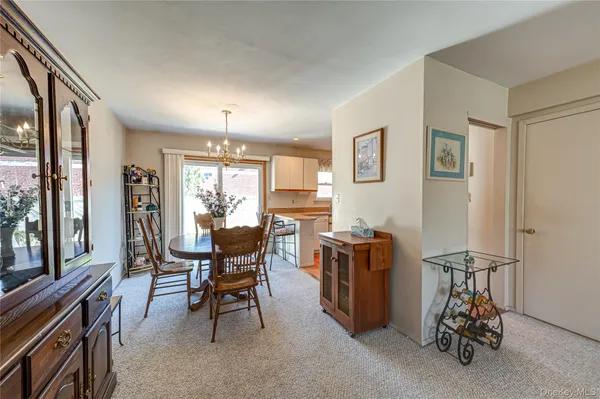 $525,000 | 195 North Centre Avenue, Unit 25, Rockville Centre, NY 11570