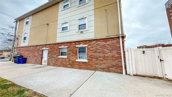 $1,299,000 | 12702 172nd Street | St. Albans