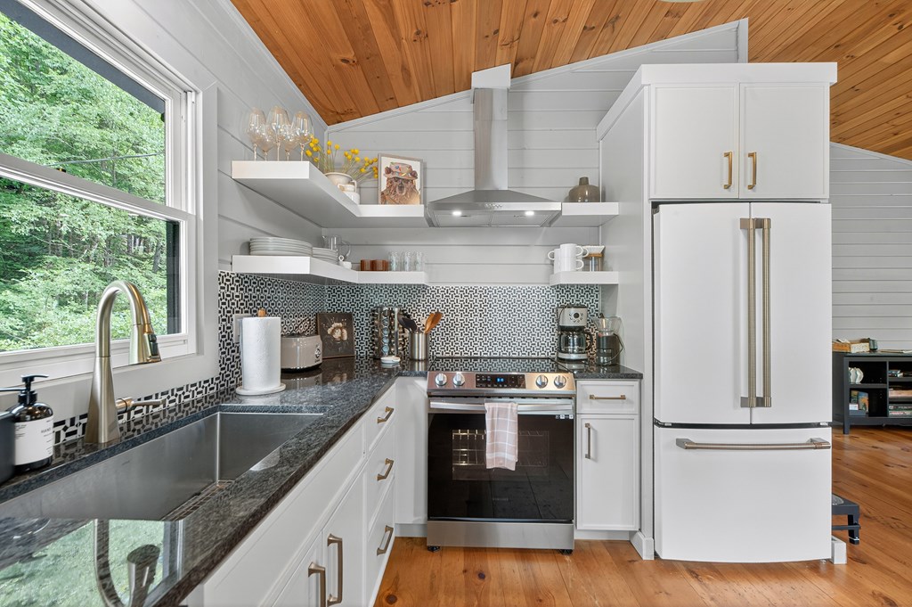 211 Rockhouse Road Cherry Log, GA 30522 - Photo 15 of 60