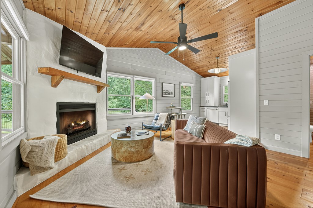 211 Rockhouse Road Cherry Log, GA 30522 - Photo 8 of 60