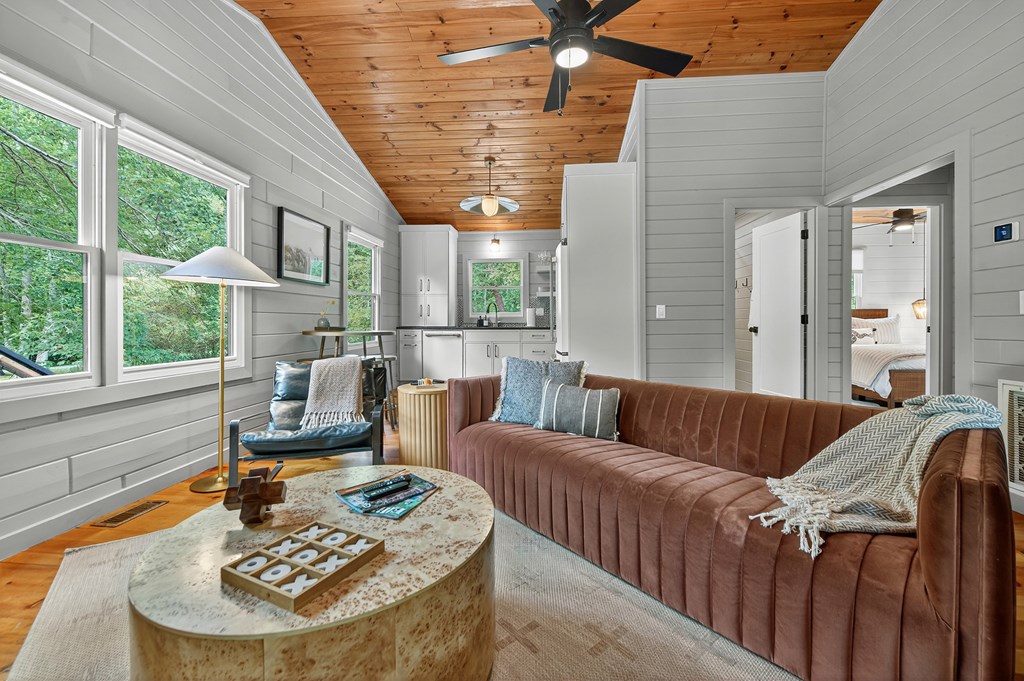 211 Rockhouse Road Cherry Log, GA 30522 - Photo 9 of 60