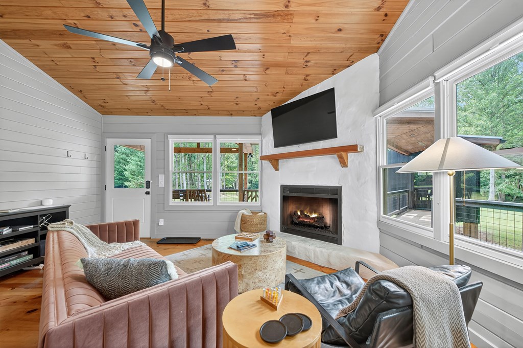 211 Rockhouse Road Cherry Log, GA 30522 - Photo 10 of 60