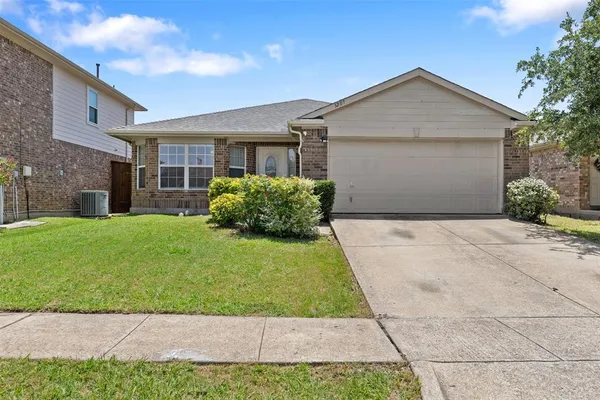 $379,999 | 3207 Candlebrook Drive, Wylie, TX 75098
