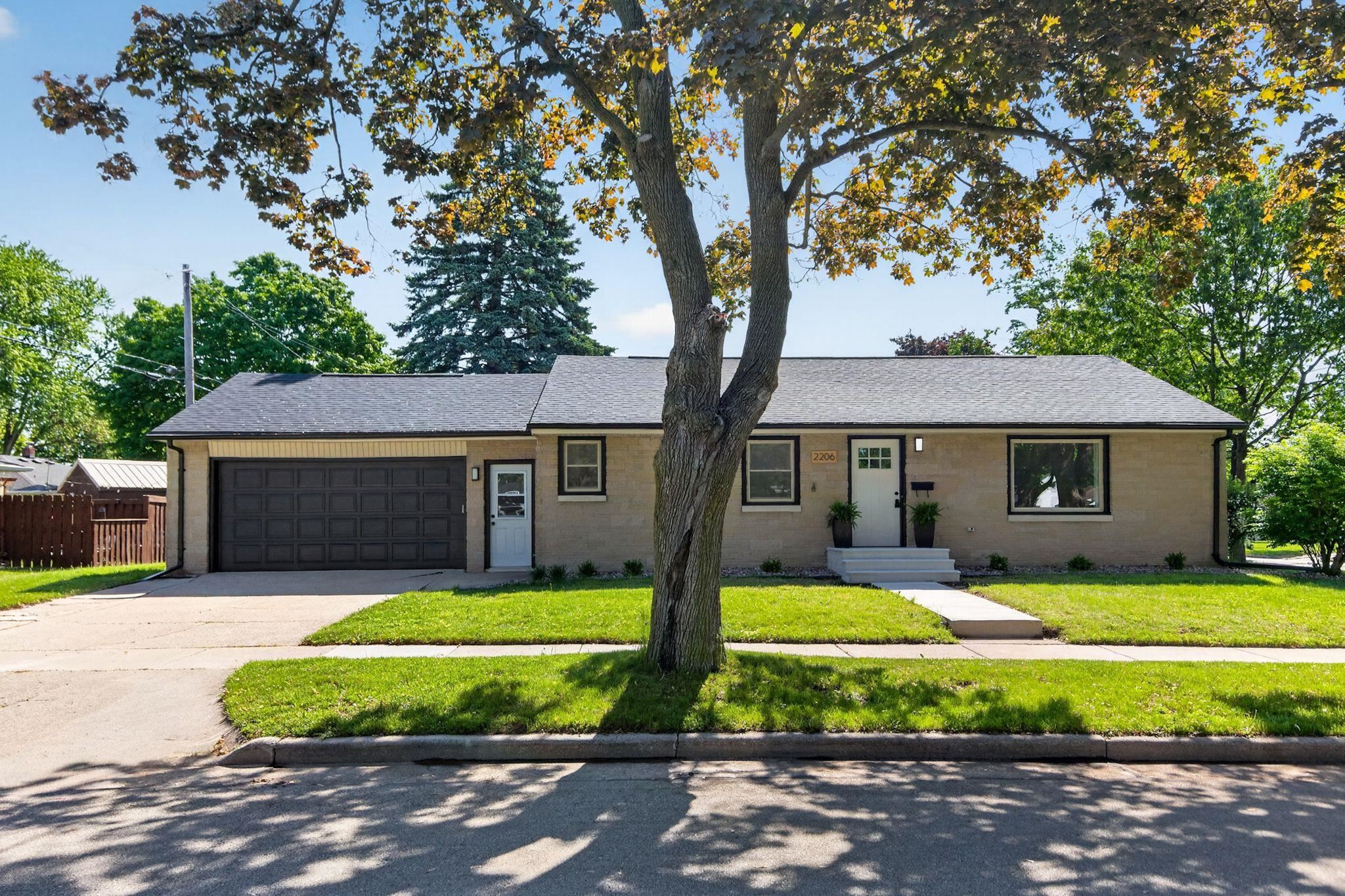 2206 North McDonald Street Appleton, WI 54911 - Photo 44 of 51