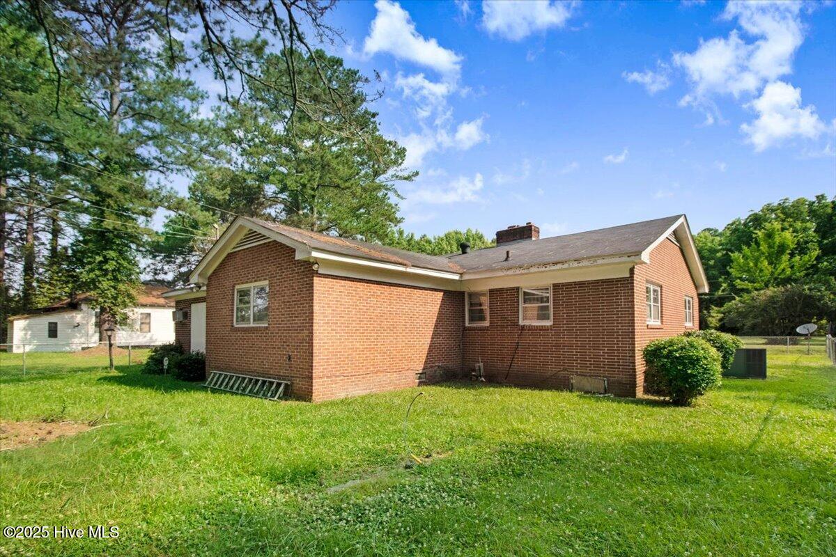 320 Dead End Road Enfield, NC 27823 - Photo 4 of 25 04-320 Dead End Rd-4