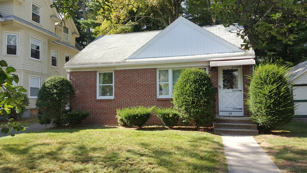 34 Eleanor Road Springfield, MA 01108 - Photo 1 of 24