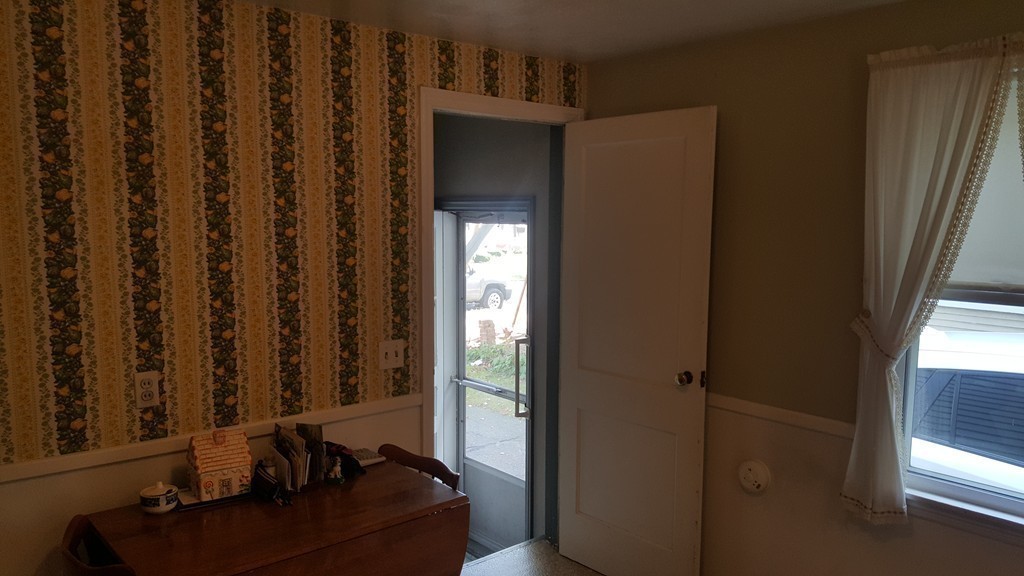 34 Eleanor Road Springfield, MA 01108 - Photo 6 of 24