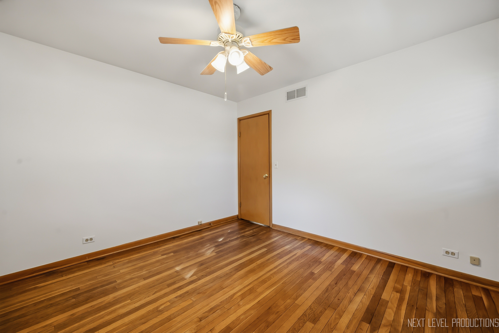 906 Carol Avenue Elgin, IL 60123 - Photo 14 of 31 wooden floor in a room