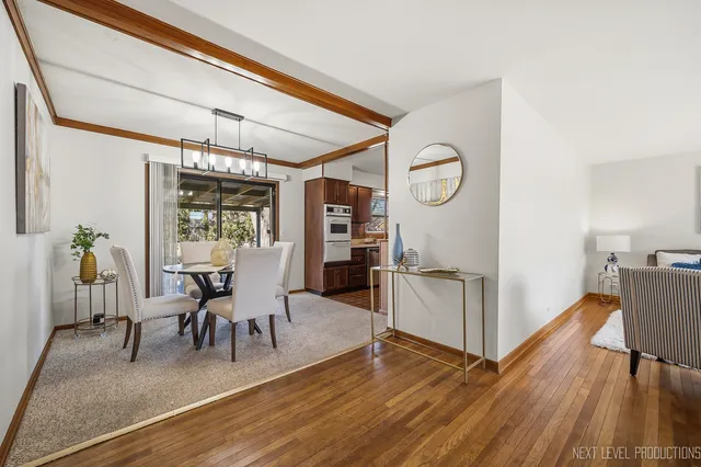 $329,900 | 906 Carol Avenue, Elgin, IL 60123