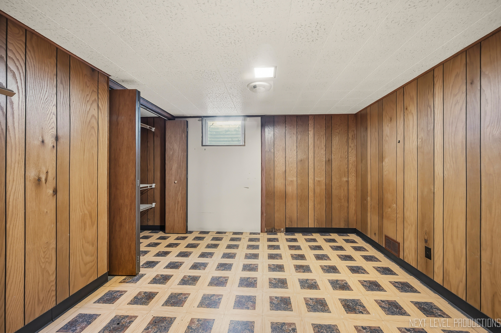 906 Carol Avenue Elgin, IL 60123 - Photo 22 of 31