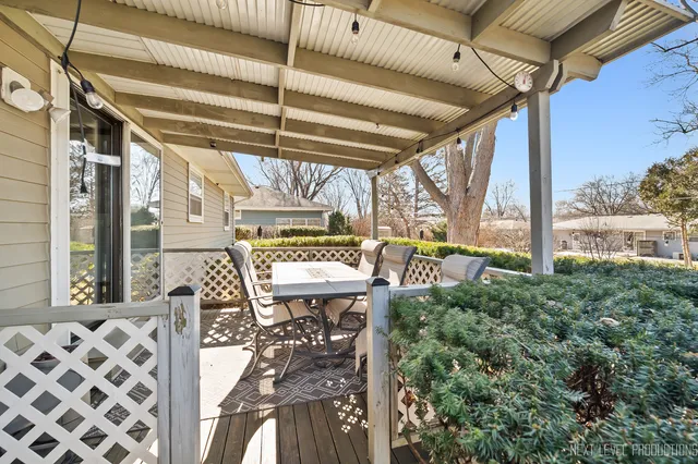 $329,900 | 906 Carol Avenue, Elgin, IL 60123