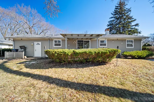 $329,900 | 906 Carol Avenue, Elgin, IL 60123