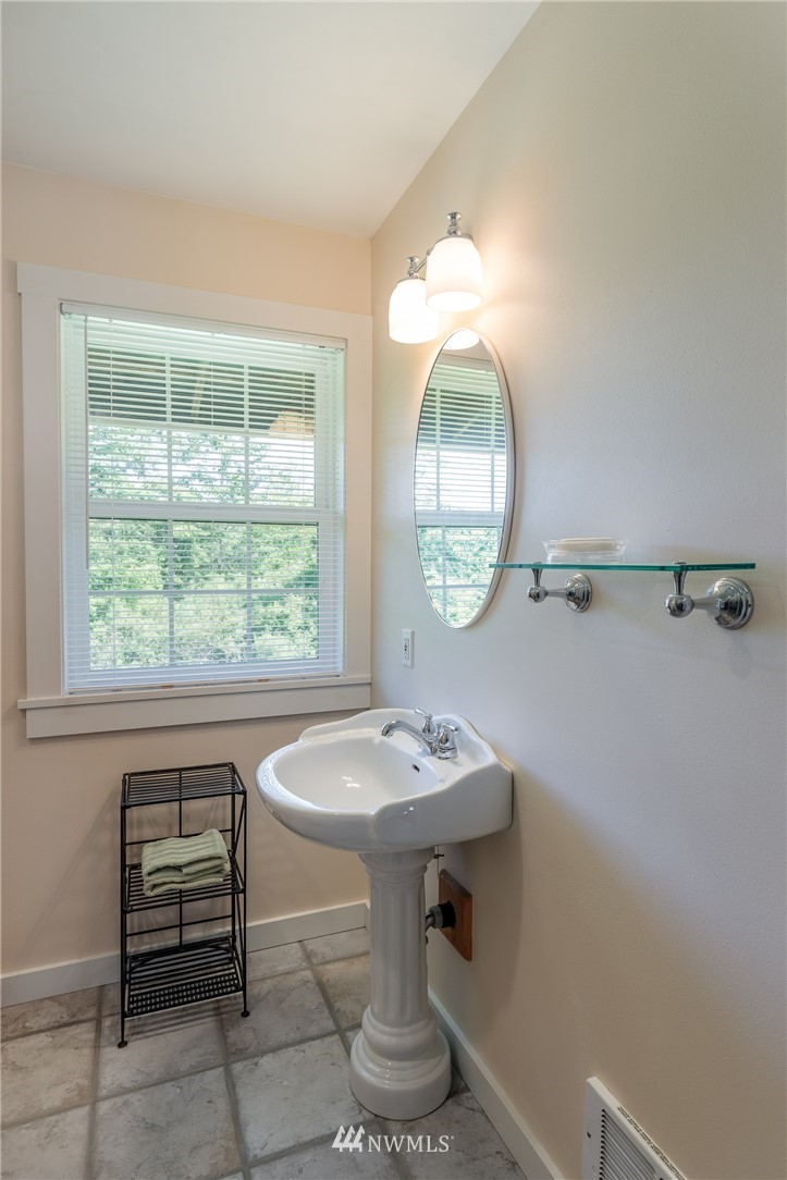 215 Aleck Bay Road Lopez Island, WA 98261 - Photo 11 of 18