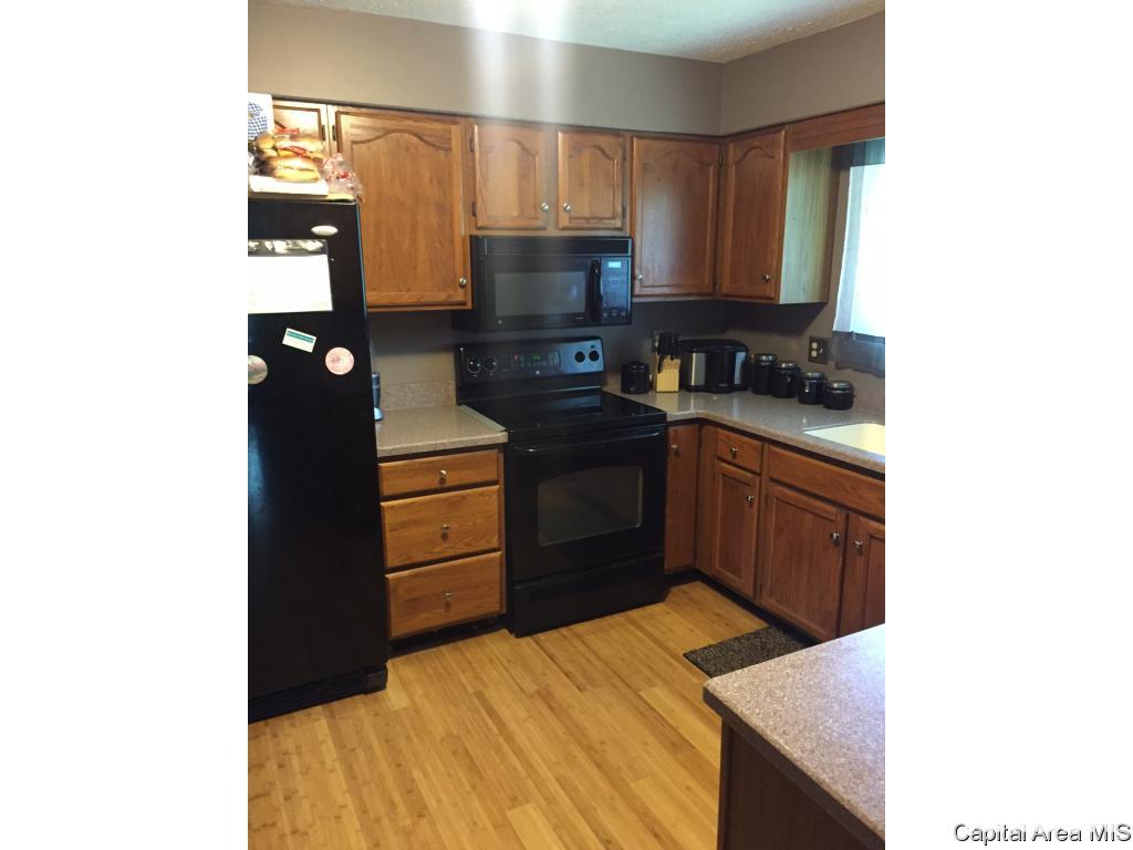 108 Exeter Court Springfield, IL 62704 - Photo 5 of 26