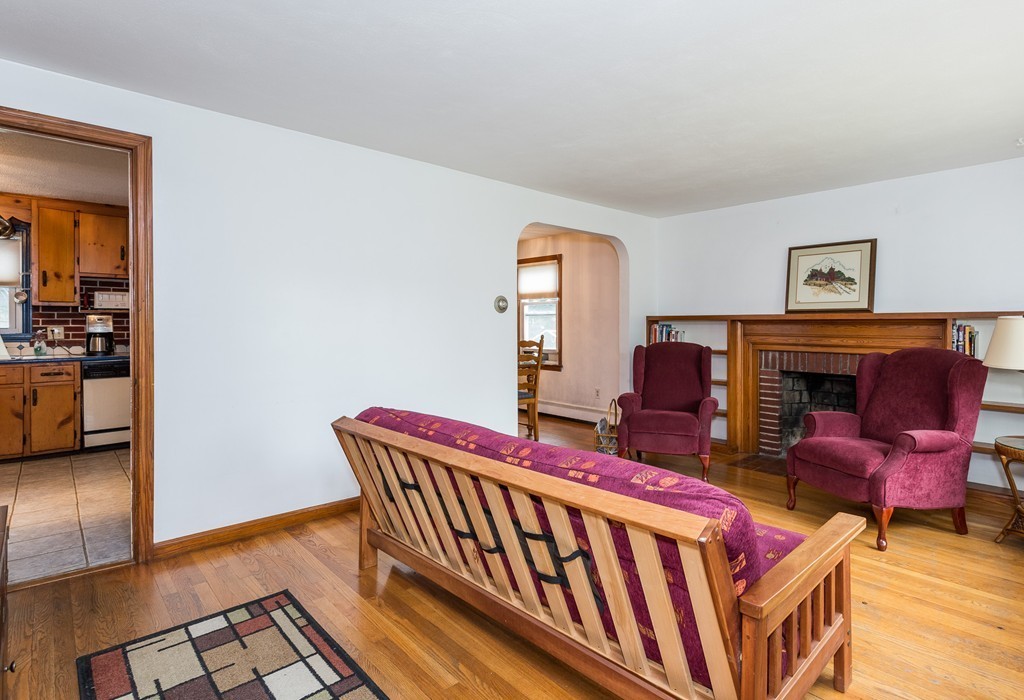 75 Chapin Terrace Springfield, MA 01107 - Photo 5 of 24 Gallery Image 5