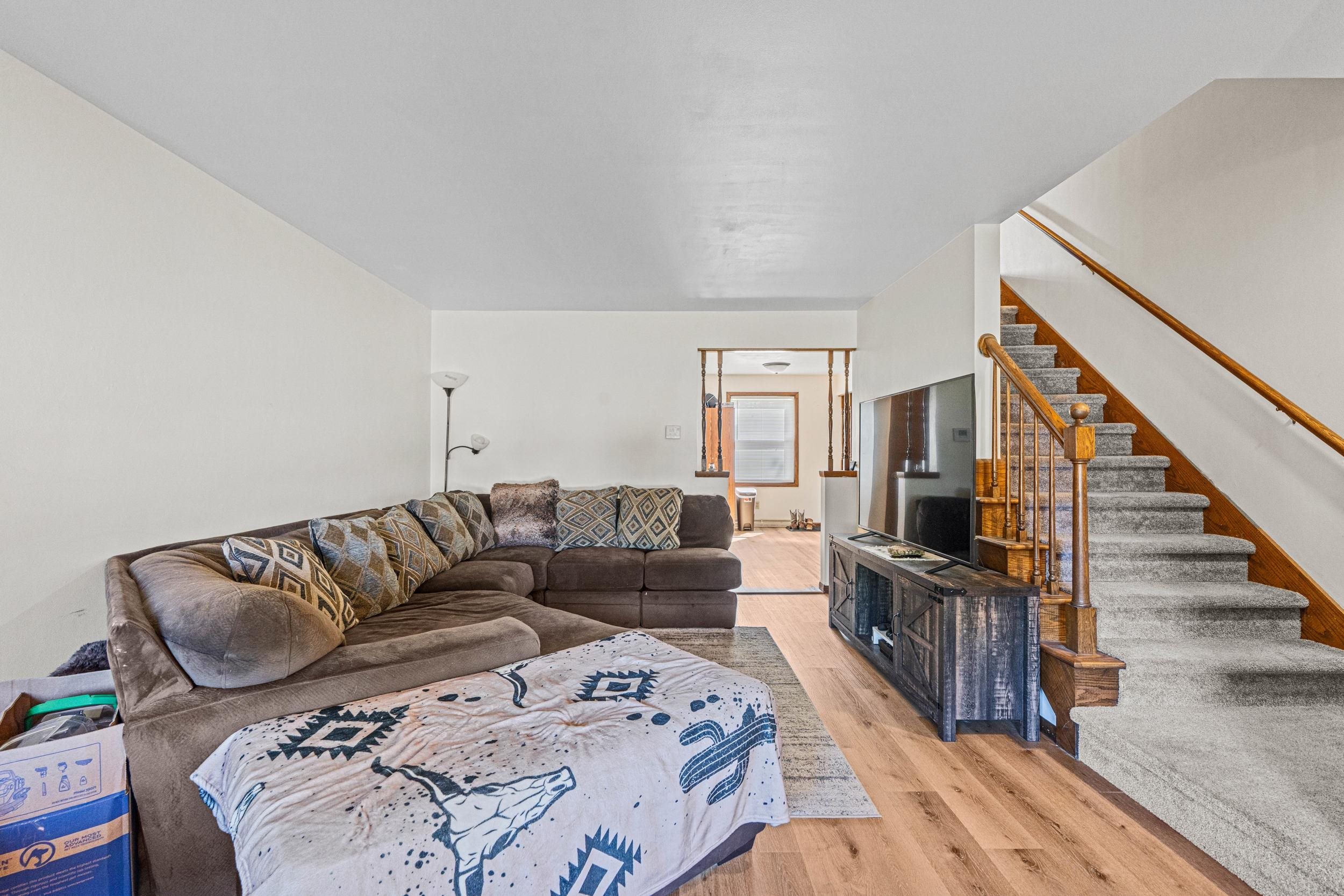 706 North Hawthorne Drive Appleton, WI 54915 - Photo 5 of 64