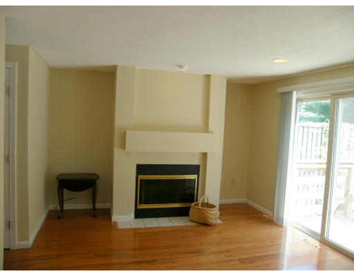4 Stone Ridge Road, Unit 4 Franklin, MA 02038 - Photo 7 of 17 Gallery Image 7
