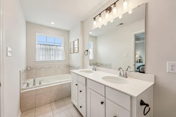$530,000 | 226 Center Drive, Dublin, PA 18917