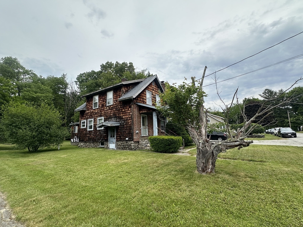 11 Alpha Road Holden, MA 01520 - Photo 3 of 29