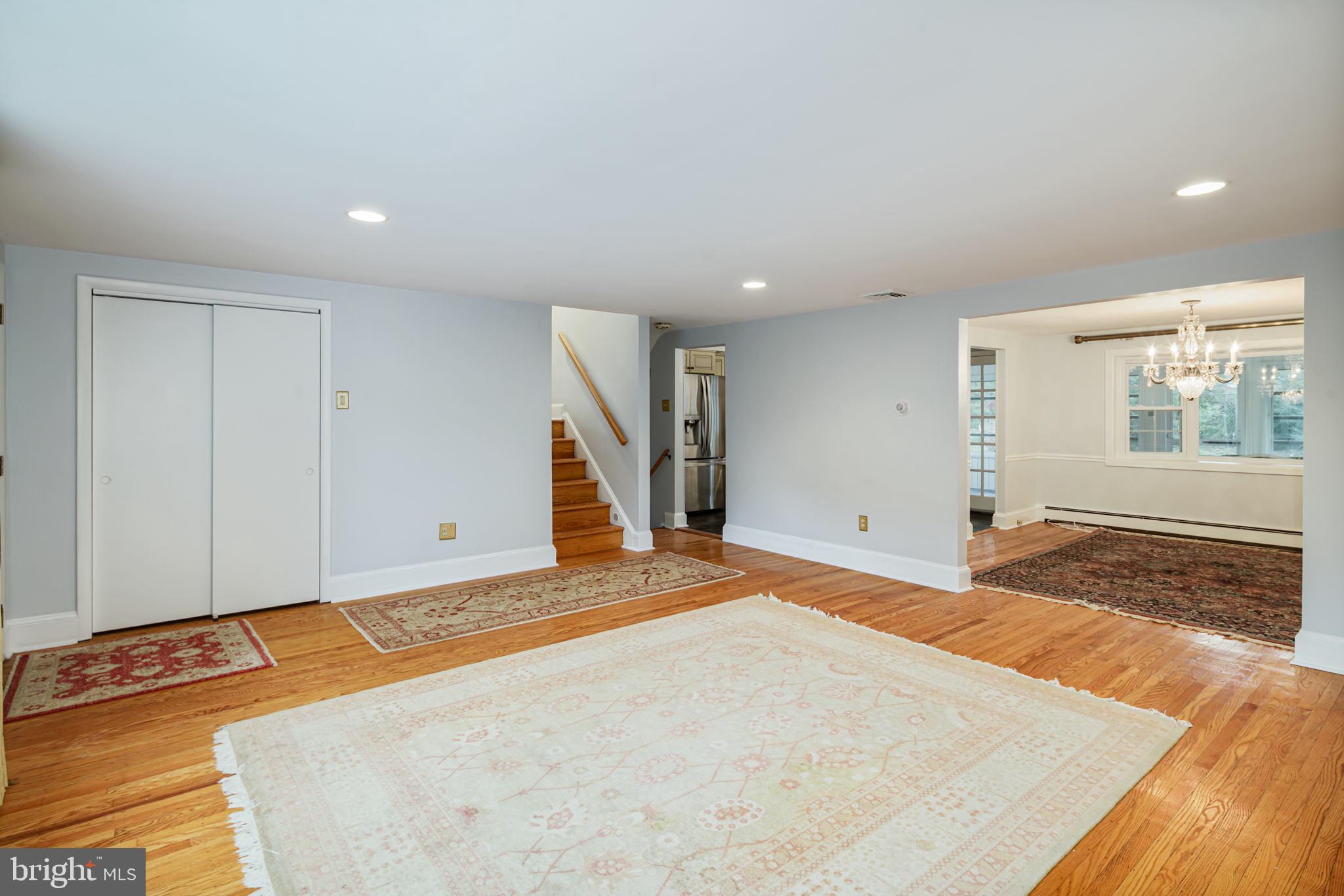 668 Beverly Road Holland, PA 18966 - Photo 3 of 34 Living Room