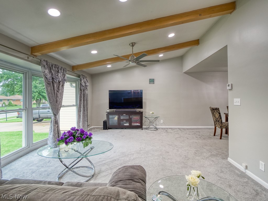 6483 Hamden Road Parma Heights, OH 44130 - Photo 6 of 33
