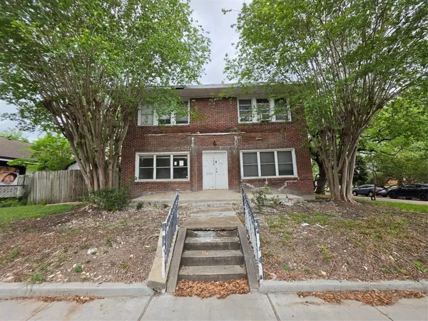 $1,400 | 1226 West Gray Street, Unit 2, Houston, TX 77019