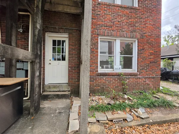 $1,400 | 1226 West Gray Street, Unit 2, Houston, TX 77019