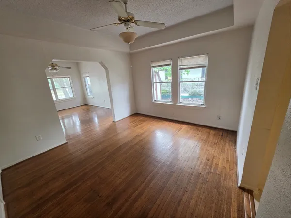 $1,400 | 1226 West Gray Street, Unit 2, Houston, TX 77019