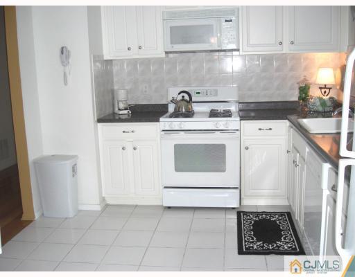 36 Norton Road East Brunswick, NJ 08816 - Photo 2 of 10 Gallery Image 2