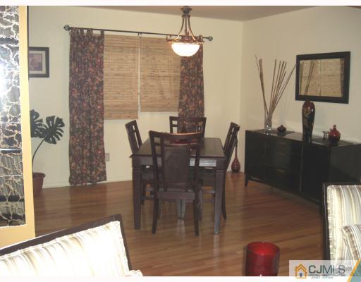 36 Norton Road East Brunswick, NJ 08816 - Photo 4 of 10 Gallery Image 4
