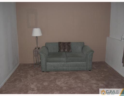36 Norton Road East Brunswick, NJ 08816 - Photo 9 of 10 Gallery Image 9